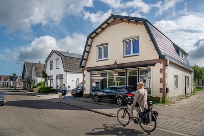 Nieuwe pandeigenaar en huiverige buren schudden elkaar de ha
