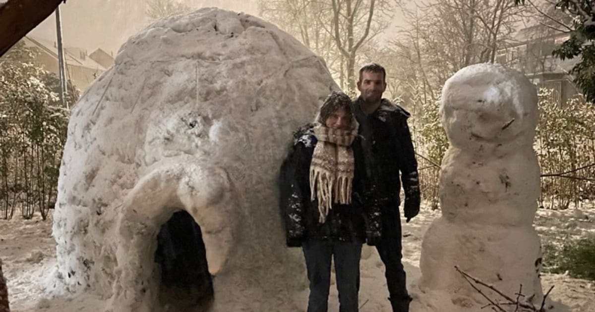 Jechiel en Thessa trotseren vannacht -10 graden hun iglo: ‘Alles voor het goede doel’