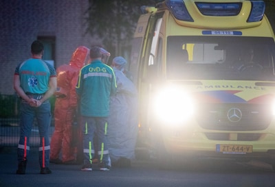 Patiënt met mogelijk ebola via Zwols ziekenhuis naar Nijmegen, uitslag in dit weekend