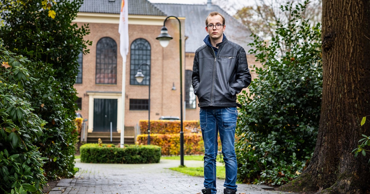 Wesley (19) wordt geappt door zijn pesters: ‘vandaag uitpraten, anders klappen’. Dat is het begin va