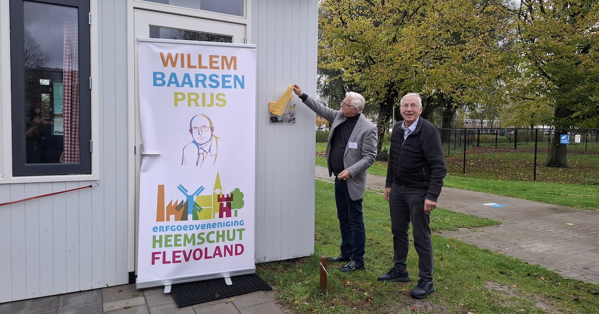 Erfgoedprijs Stichting Historisch Dronten nu ook zichtbaar dankzij plaquette