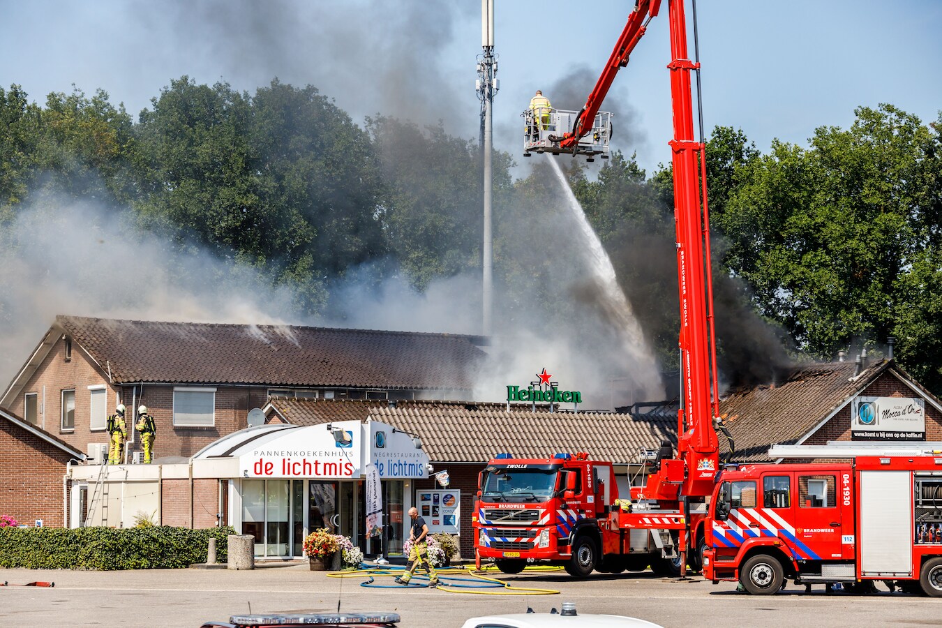 De Lichtmis herrijst na brand en is nu ‘hofleverancier’: ‘Het begon met ...