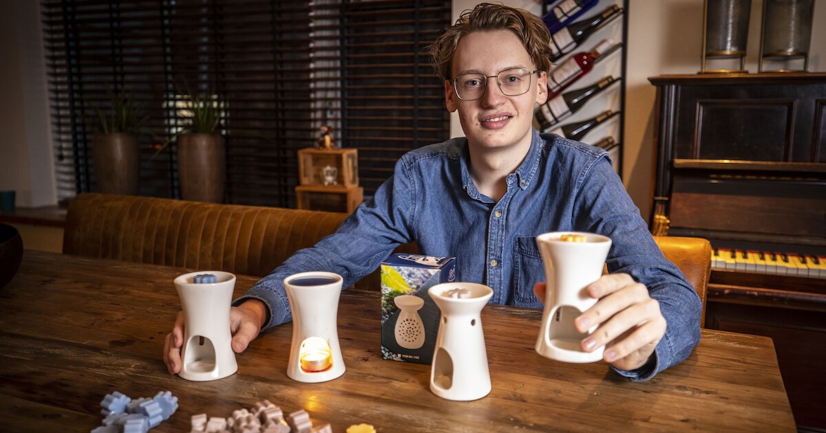 Bas (17) uit Daarlerveen is nu al ondernemer, en verdient zijn geld met geurkaarsen: ‘Mijn hoofd sta