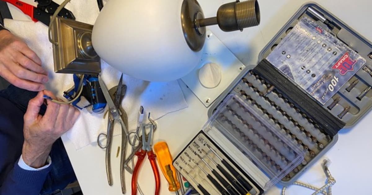 Repair Café Hardenberg helpt kapotte spullen een tweede leven te geven