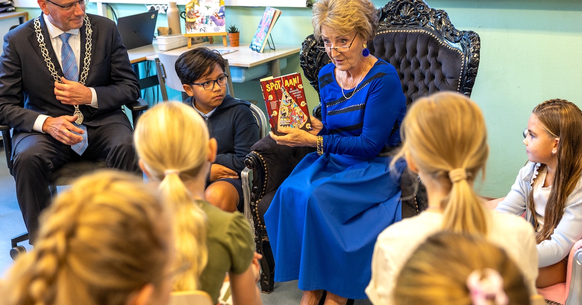 Dit stuurden jullie in: Koninklijke aftrap van de Kinderboekenweek in Apeldoorn • Vrienden Loenense 