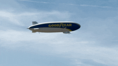 Enorme zeppelin vliegt laag over de Veluwe
