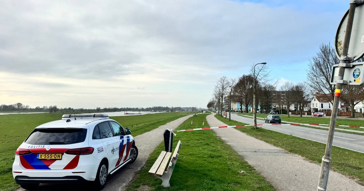 Mogelijk explosief gevonden langs IJsselkade in Deventer