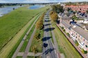 De huidige situatie ten noorden van de spoorbrug.