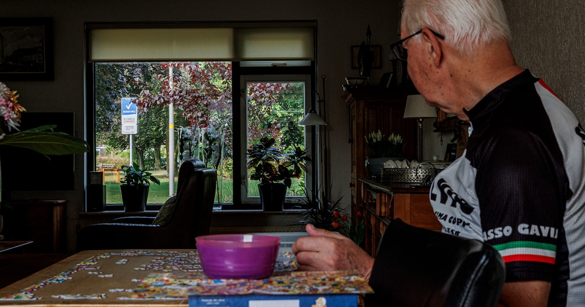 Vrij uitzicht weg door bordje met ‘rookvrij’ in Borne, en dat stoort Harry (80): ‘Het is gewoon leli