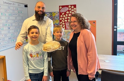 Dit stuurden jullie in: Leerlingen uit Deventer bakken pannenkoeken • Bachconcert door accordeonorke