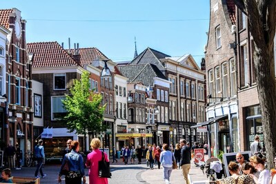 Zwollenaren doen hun raam 'los', anderen open: populaire Instagrammer toont verschillen in dialect