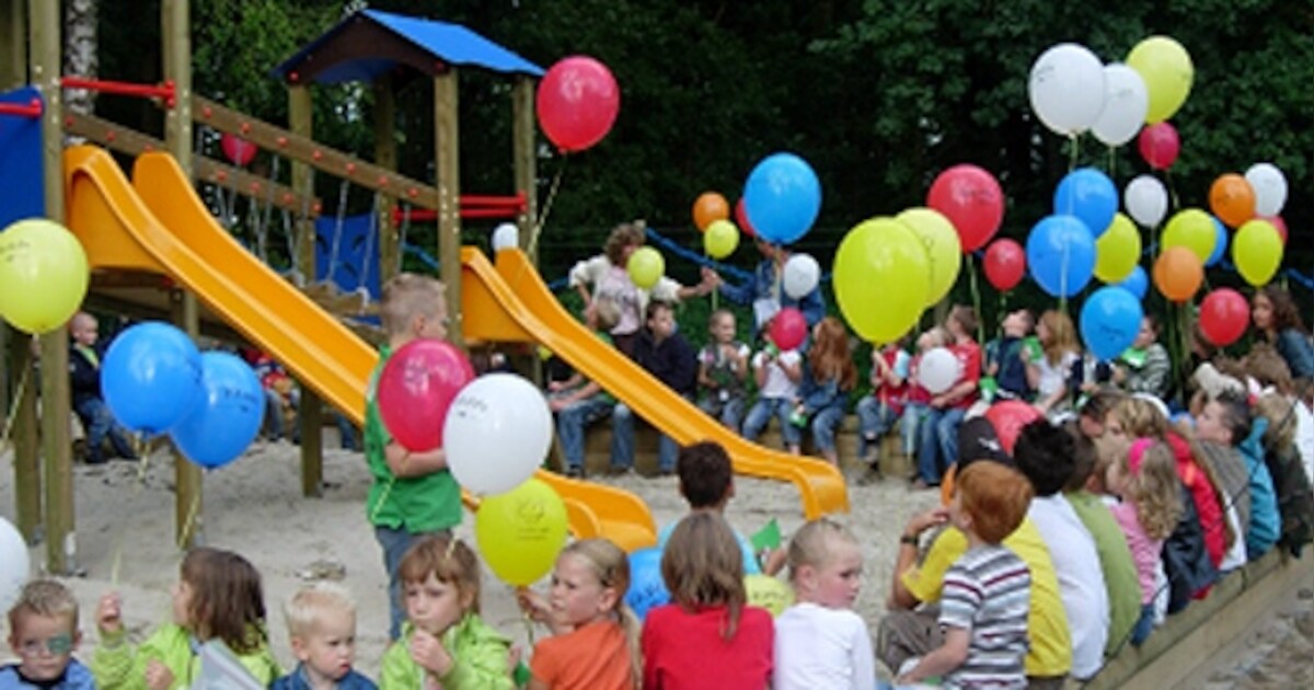 Feest voor de kinderen van de basisschool de Holsthoek in Den Nul