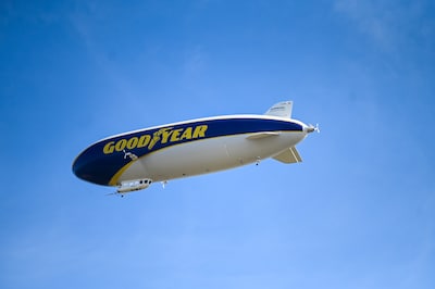 Zeppelin duikt op boven Kootwijk: dit onderzocht het luchtschip