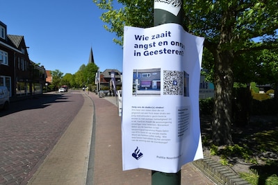 ‘Wie zaait angst?’ Politie vraagt Geesteren om hulp bij vinden ‘laffe’ stenengooier