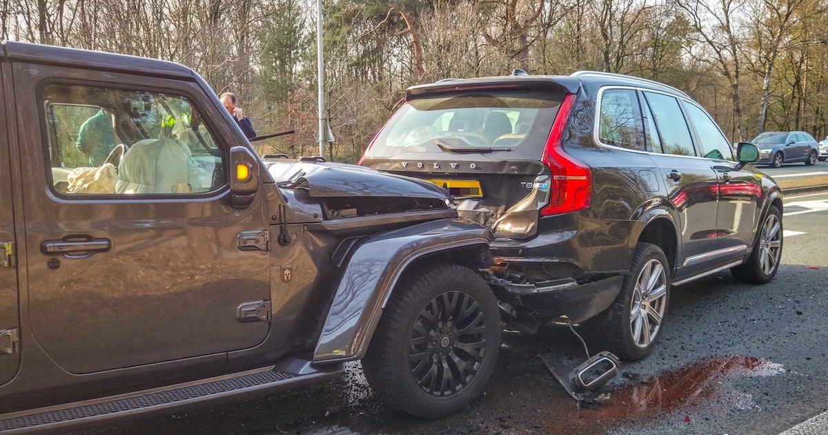 Kettingbotsing zorgt voor verkeershinder op de N227 bij Leusden