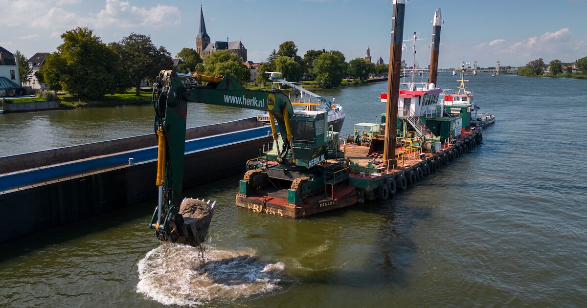Rijkswaterstaat baggert IJssel bij Kampen (weer) uit: ‘Rivier heeft ...