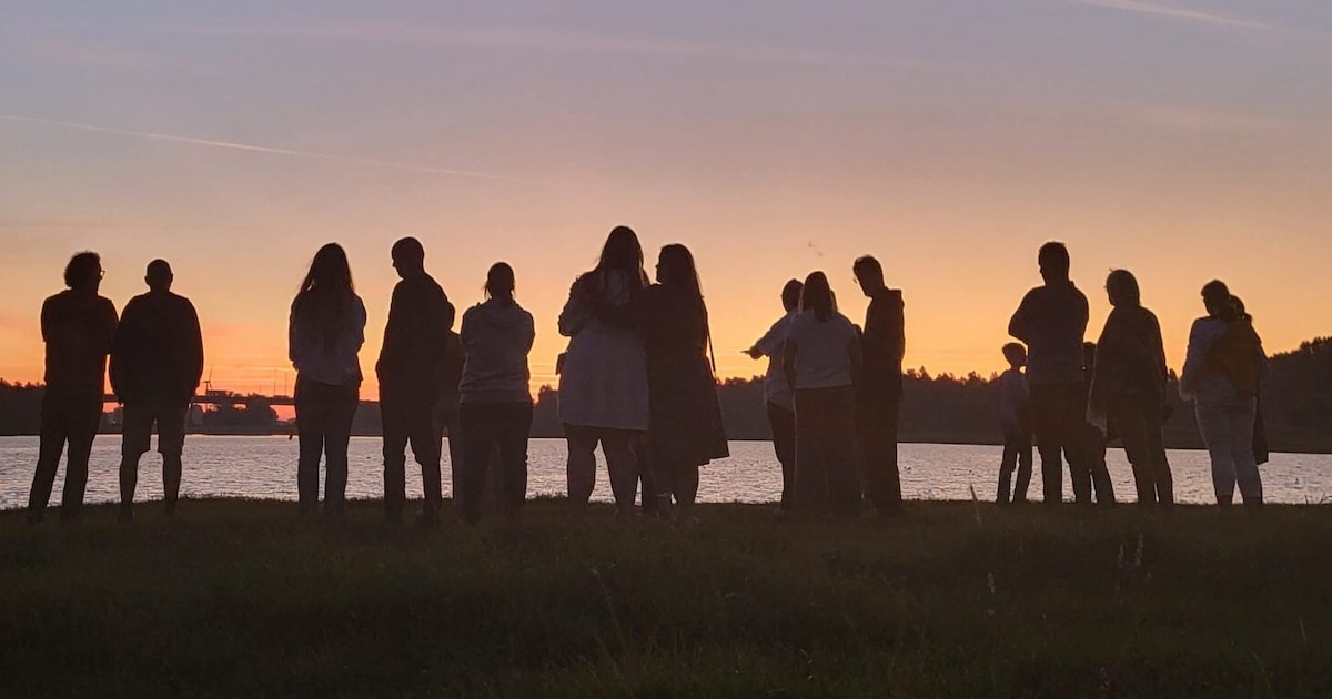 Wandeling naar het licht in Nunspeet om te praten over donkere gevoelens en mentale problemen