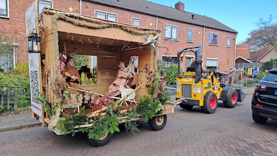 Rondrijdende stal moet mensen in Epe warm maken voor jaarlijkse kerststallenroute
