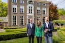 Jos Wijland poseert met schoondochter Fleur Holterman en zoon Chris Wijland: ,,De toekomst kennen is moeilijker geworden.”