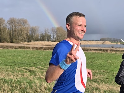 Negen uur rennen na uitgezaaide kanker: Frank ging de uitdaging aan voor het goede doel