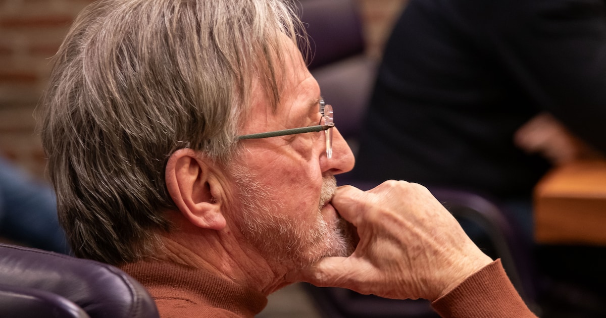 Klokkenluider Jan (73) geeft niet op in Nunspeet: ‘Zal mij niet neerleggen bij ontslag’