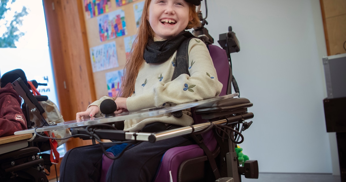 Twaalf sterren aan de muur op deze school. Eén voor elke leerling die overleed: ‘Het went nooit’