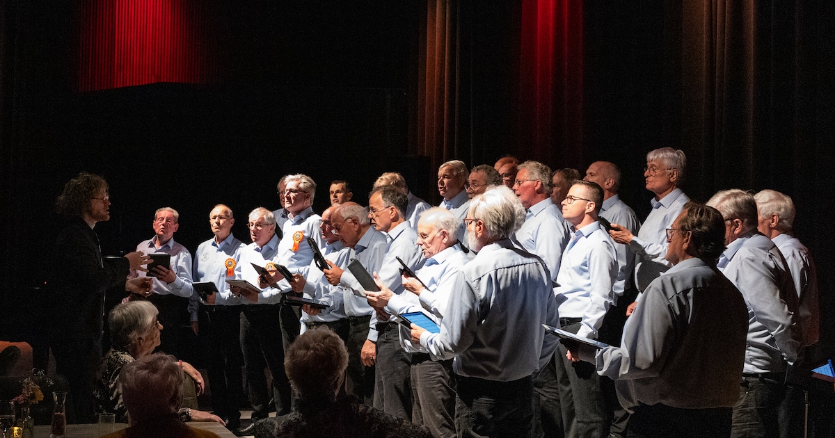 Meppeler Mannenkoor voert Carmina Burana uit tijdens jubileumconcert