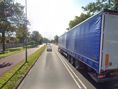 Politiek eist beter plan voor aanpak van geluidsoverlast Koninginneweg in Hoevelaken