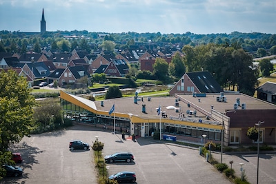 Anderhalf jaar discussie over welke groep asielzoekers er in Fletcher Hotel Steenwijk komt: dit is d