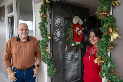 Michael begrijpt er niets van, zijn kerstversiering moet weg: ‘Wat een trieste actie’