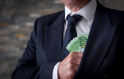 Kroongetuige brengt dochterbedrijven VolkerWessels in problemen vanwege omkoping