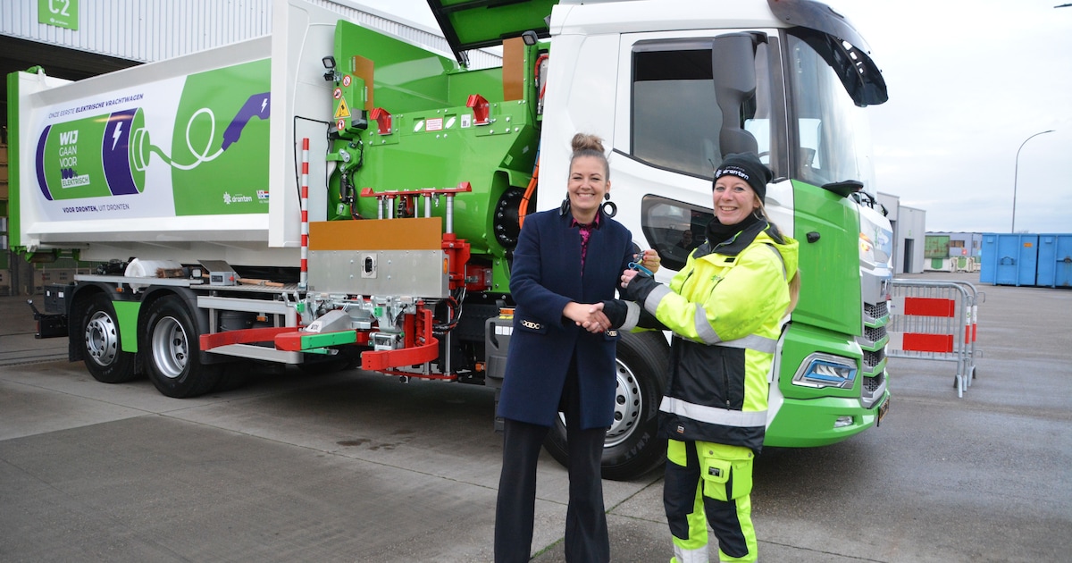 Dronten neemt eerste elektrische vrachtwagen voor afvalinzameling in gebruik