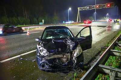 Twee gewonden bij harde botsing op A10 bij Amsterdam