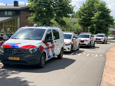 Gewonde en aanhouding na steekincident tussen bewoners van i