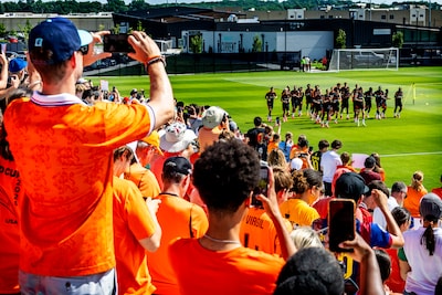 Warm welkom bij eerste training Oranje in Kansas City, Bart 