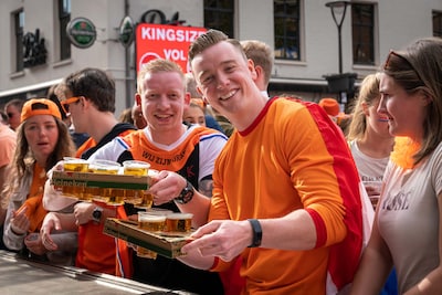 Proost! Dit kost een biertje tijdens Koningsdag in Arnhem