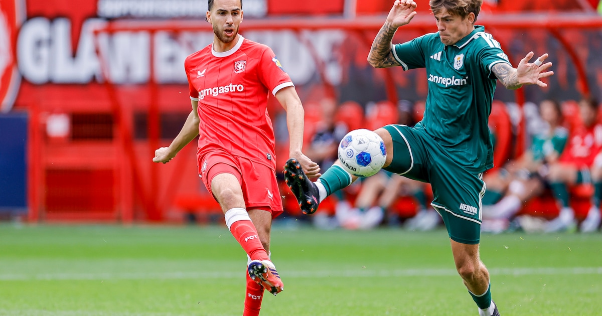 LIVE | PEC Zwolle begint in Enschede aan tweede helft tegen FC Twente: volg de wedstrijd hier