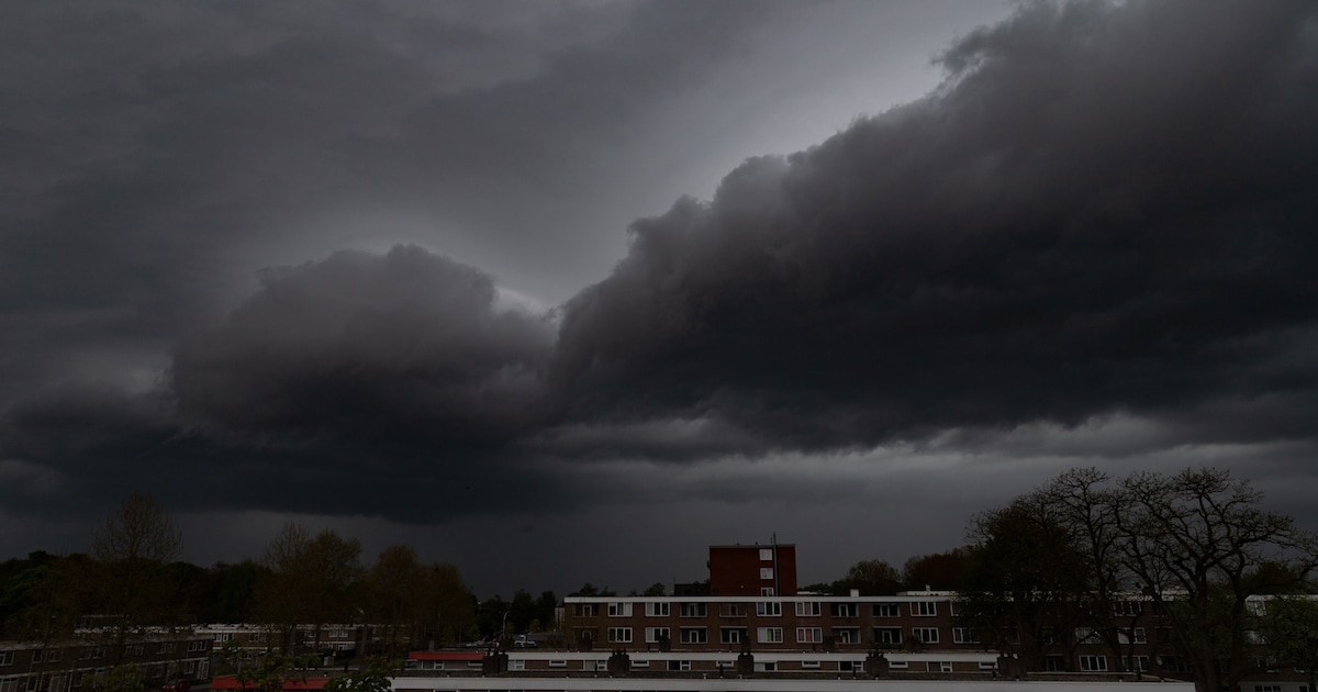 Bewolkt en kans op onweersbuien in Zutphen in de middag