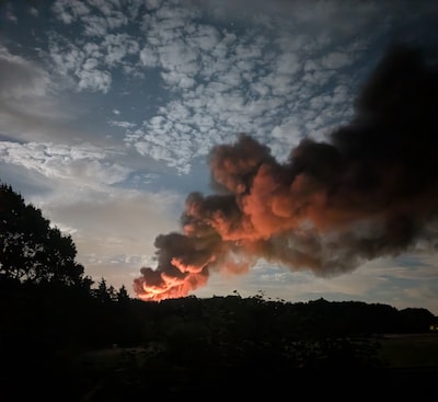 Deze foto’s maakten jullie van de zeer grote brand in Beekbergen