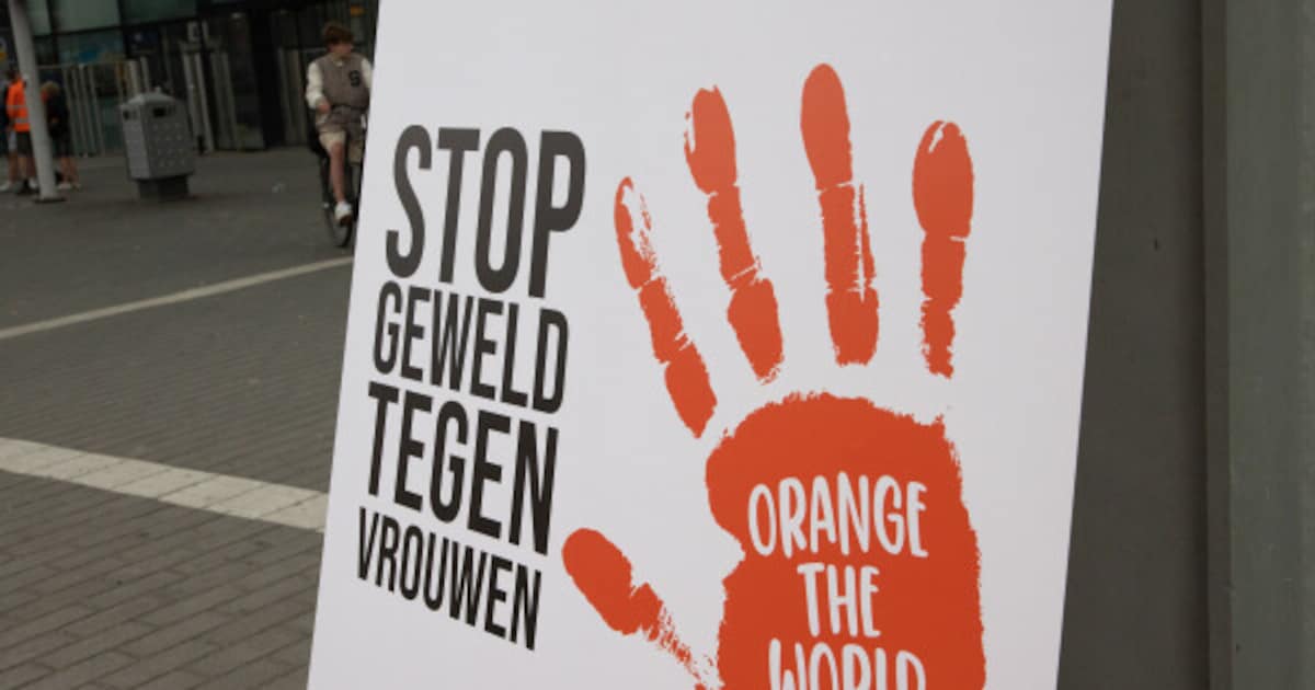 Hattem kleurt oranje om aandacht te vragen voor geweld tegen vrouwen