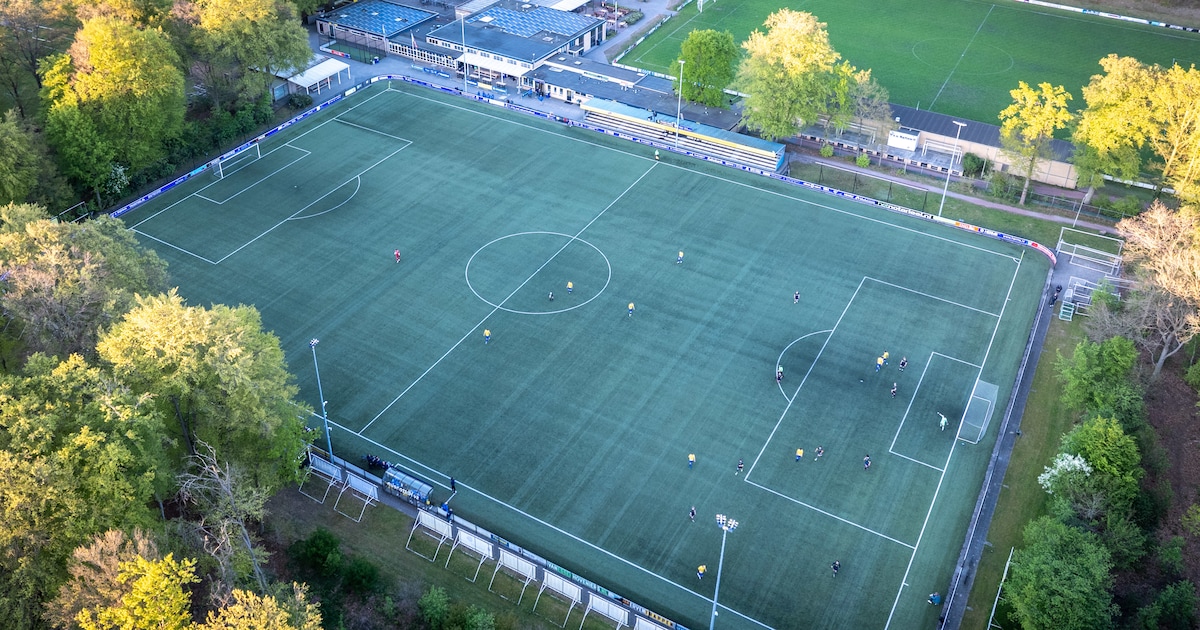Sportpark op slot, Hattem voor de buis: beladen voetbalderby krijgt eindelijk een uitslag