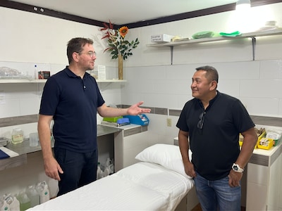 Vanuit Deventer de wereld over: ‘Kleine donaties redden levens’