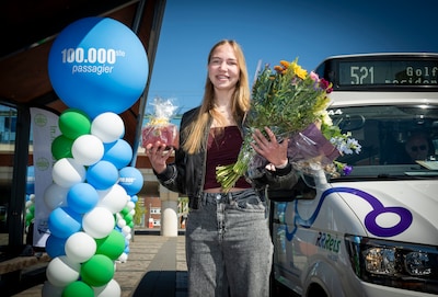 Buurtbus Dronten bewijst 100.000 keer zijn waarde: ‘Deze kunnen we echt niet meer missen’