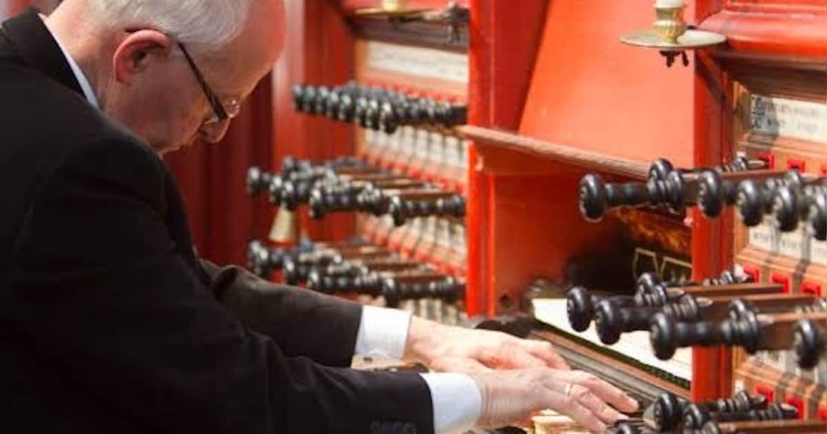 Jos van der Kooy geeft orgelconcert in Lebuinuskerk
