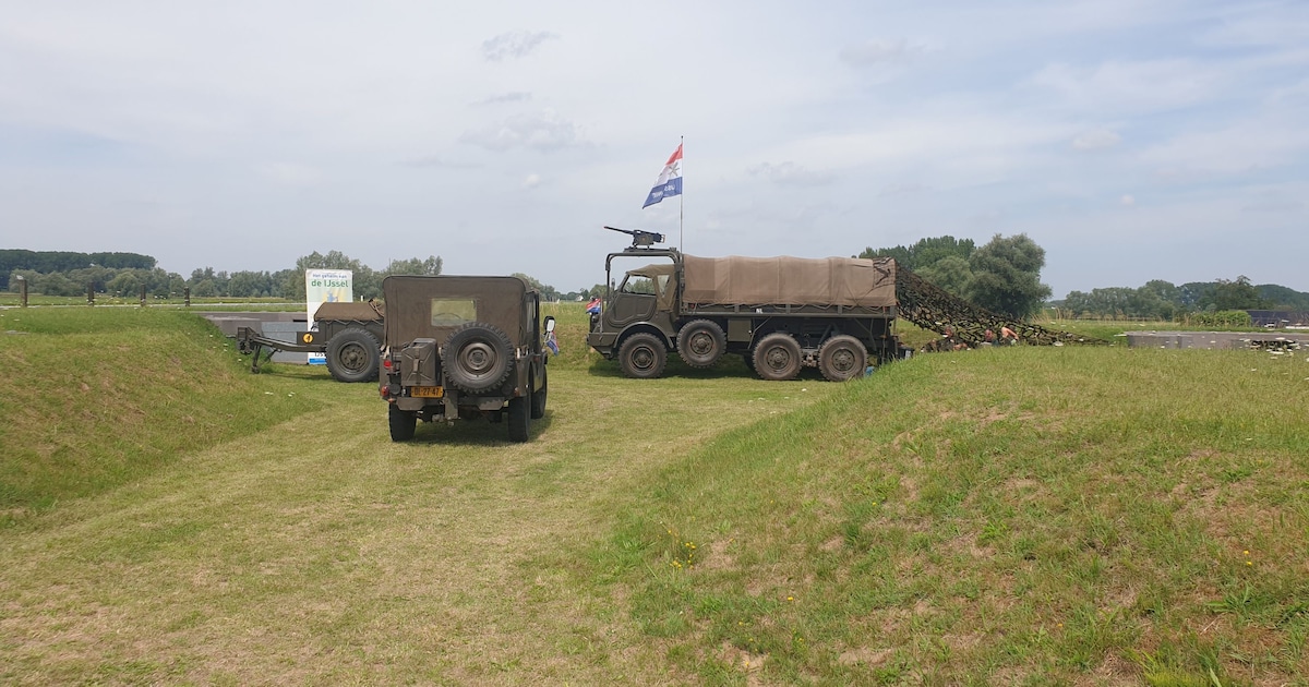 Open dag bij bunker De Terp bij Olst