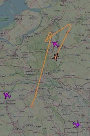 Route van de traumaheli, die uitvloog vanwege een steekpartij in Wezep. Maar de inzet van het mobiel medisch team bleek niet meer nodig. Daarop keerde de heli terug.