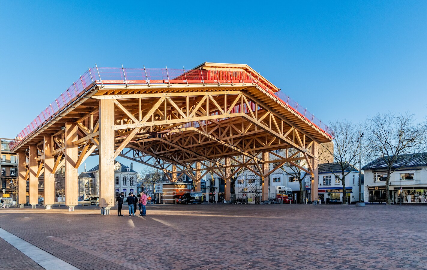 De markthal op het marktplein in Apeldoorn.
