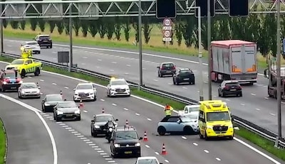 Ongeval op A28 richting Zwolle: rijstrook dicht en meer dan een uur vertraging