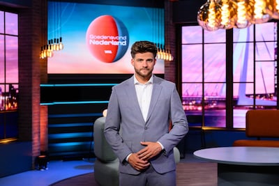 يعود مقدم البرنامج فرانك فان ليوين إلى عام 2015: "في كل مرة نسمع فيها The Nights، نذهب إليها"