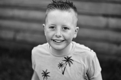 Na heftige operatie opent Silvan (10) zijn ogen. Zijn eerste woorden: ‘Merle, gefeliciteerd met je v